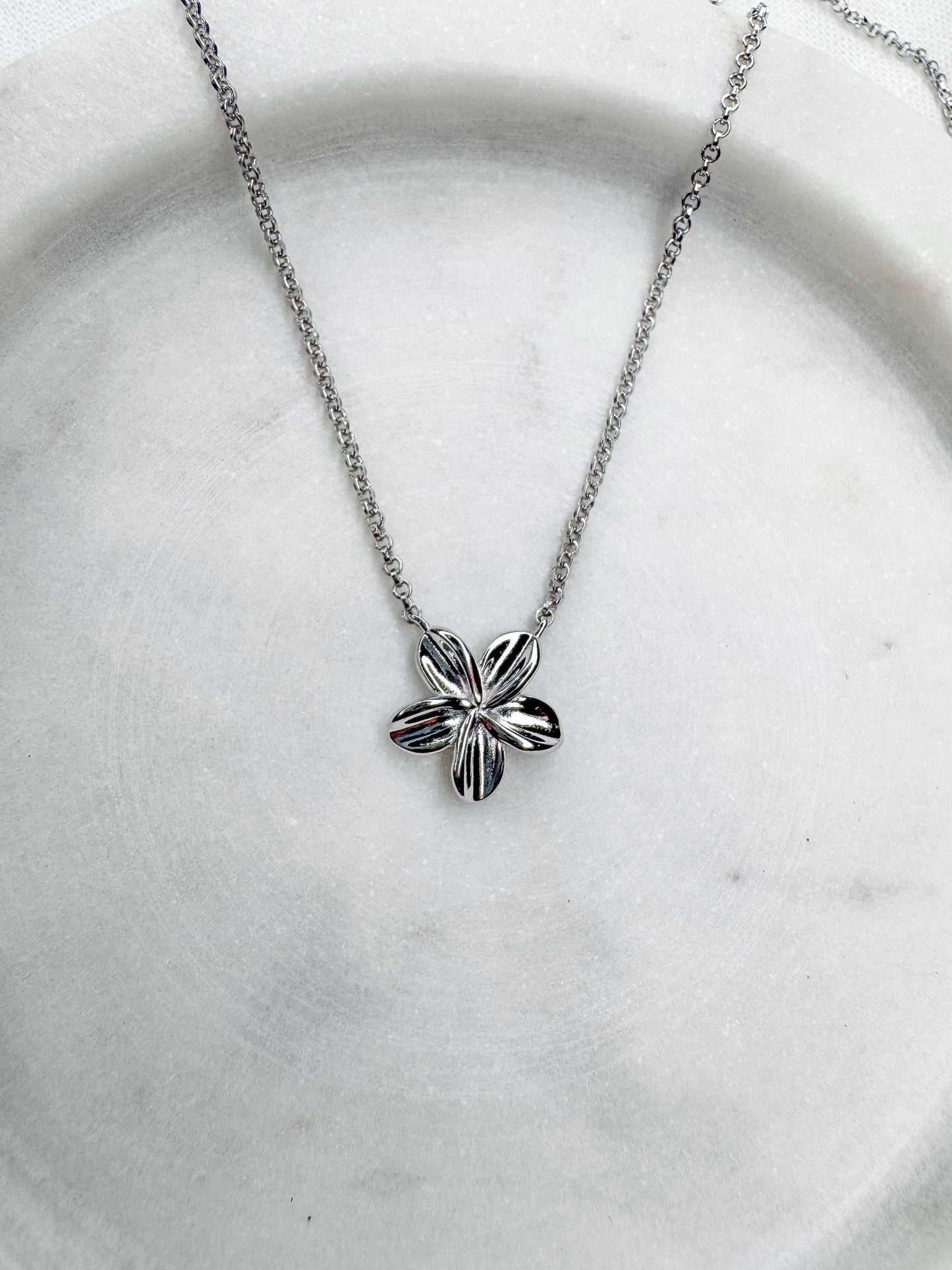 Daisy Lou Necklace