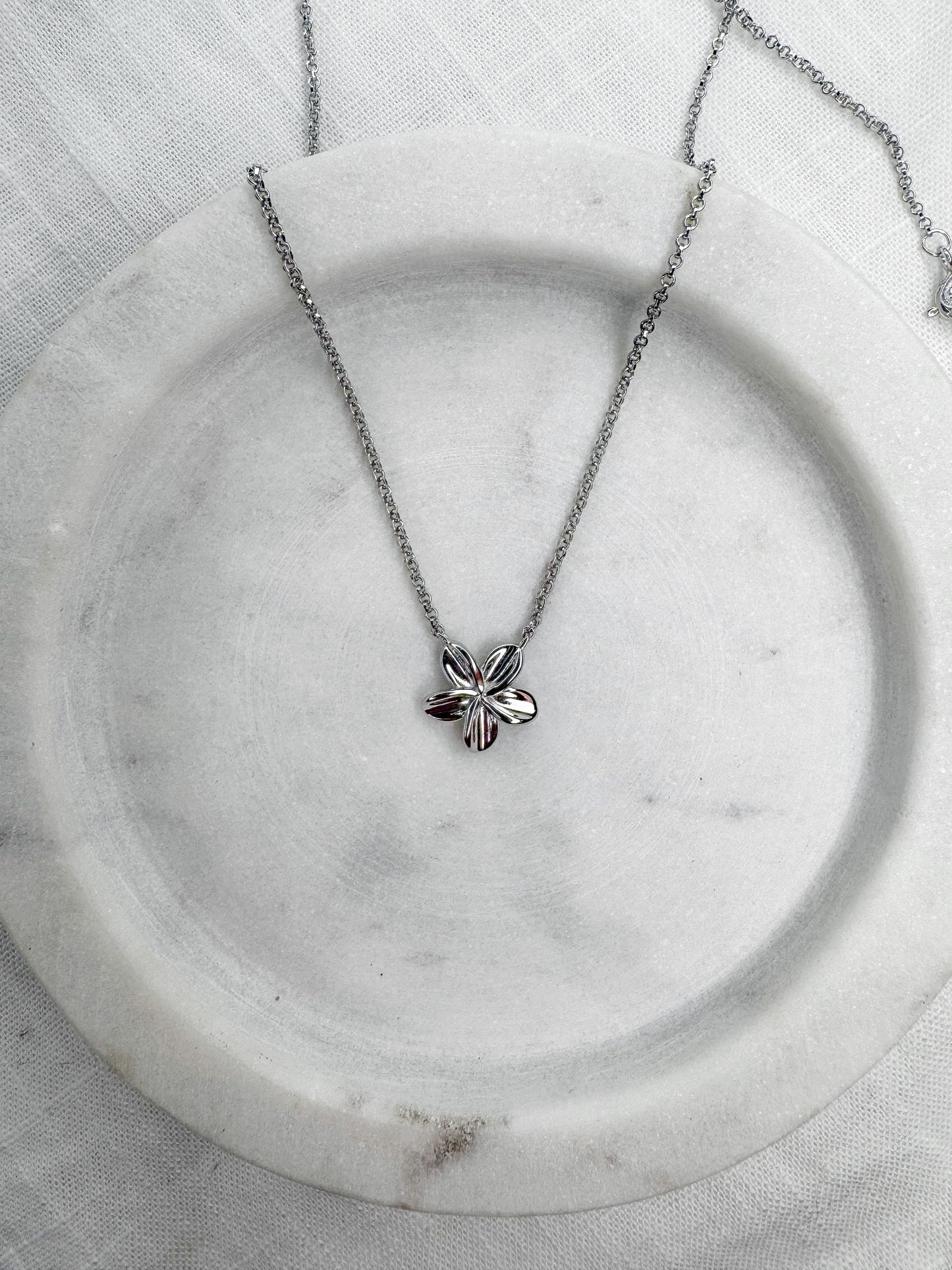 Daisy Lou Necklace