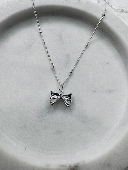 Bella Bow Necklace