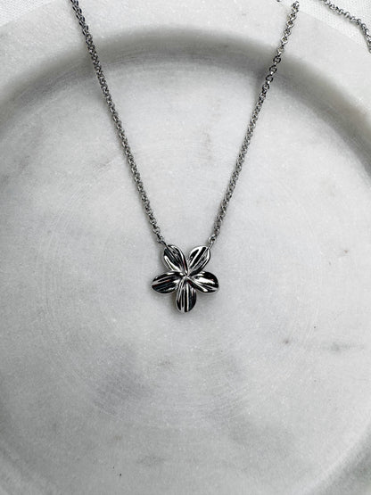 Daisy Lou Necklace